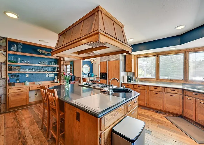 Holiday home Hot Tub + Games: Spacious Golf Retreat In Payson