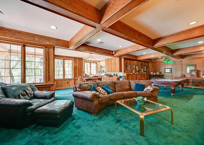 Holiday home Hot Tub + Games: Spacious Golf Retreat In *