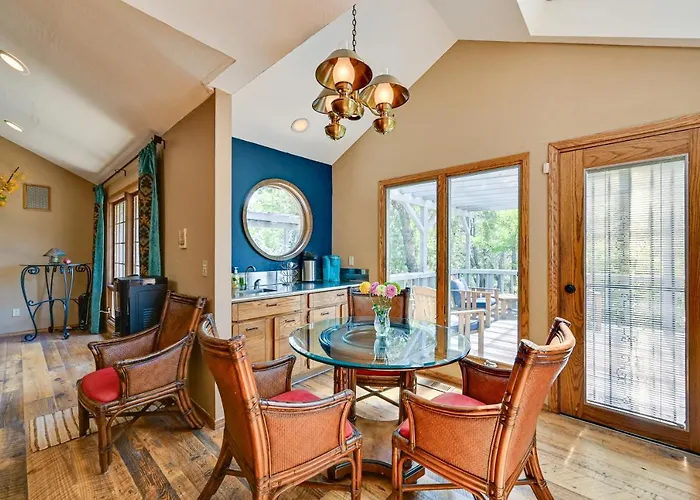 Hot Tub + Games: Spacious Golf Retreat In Payson